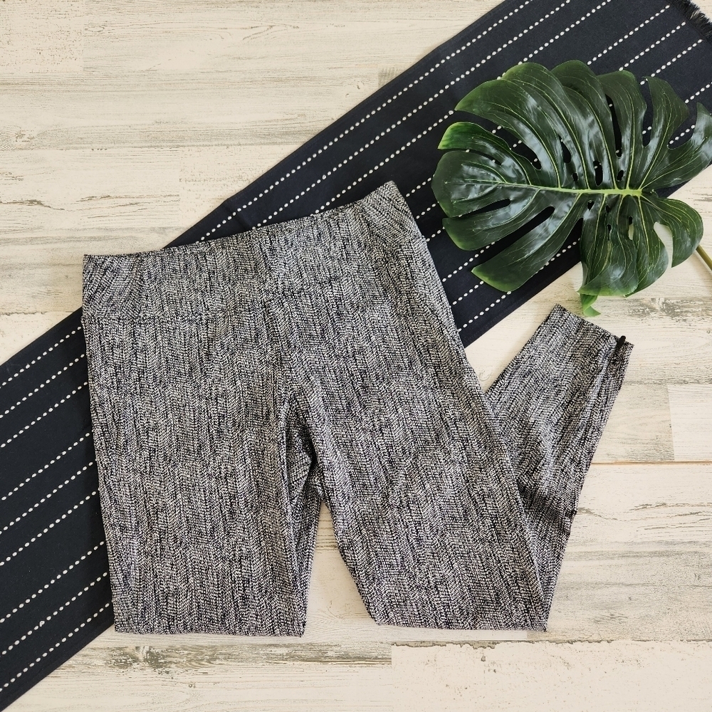 Athleta Delancey Skyline Textured Tight Black White Size Large